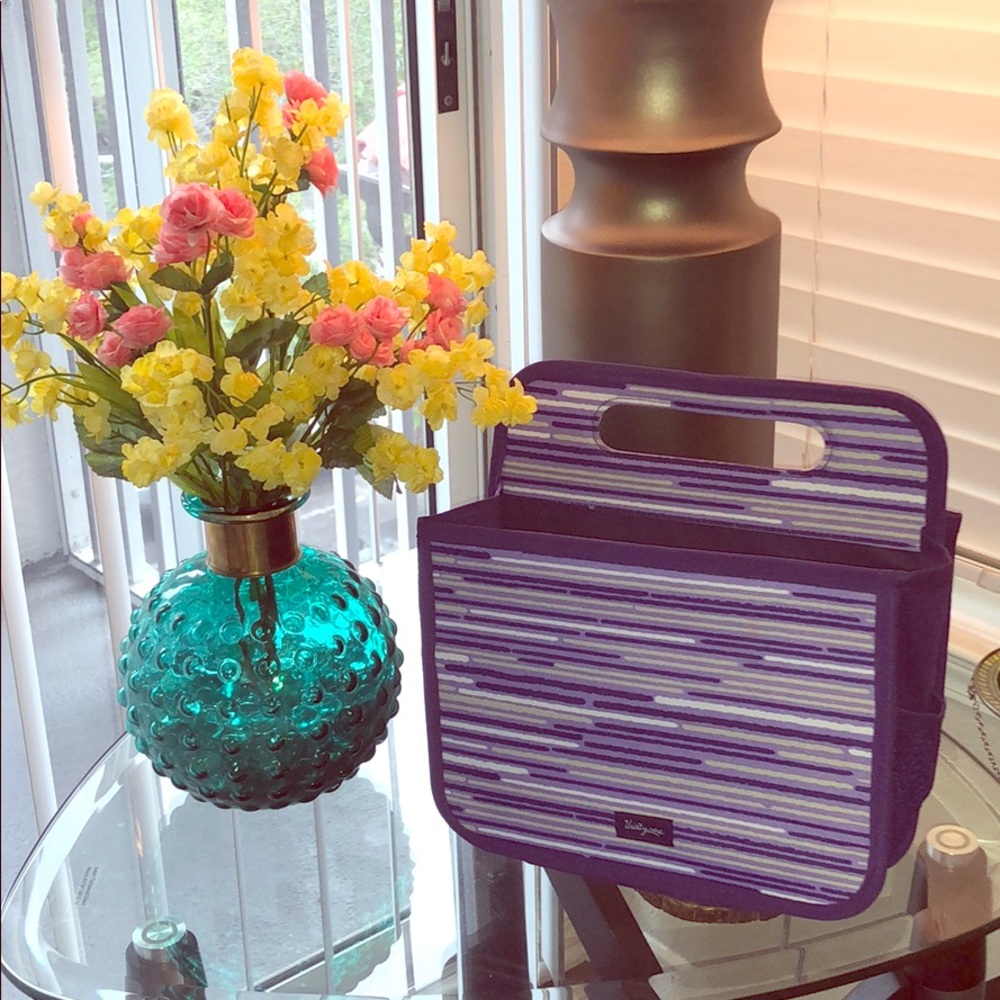 Purple and white Thirty-one organizer